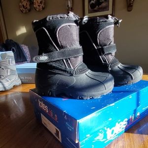 Totes kids boys boots